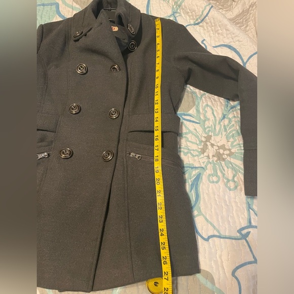 Winter coat - Picture 4 of 5